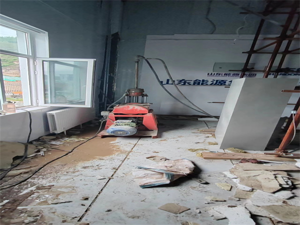 永寿地基基础下沉墙体裂缝加固注浆顶升施工